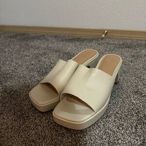 Elegant Cream Women's Mules